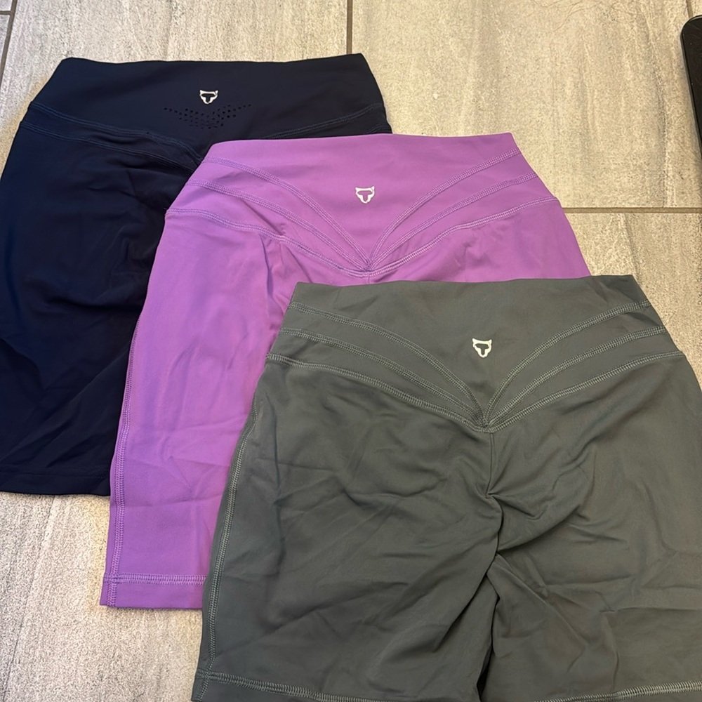 Tom Tiger shorts lot